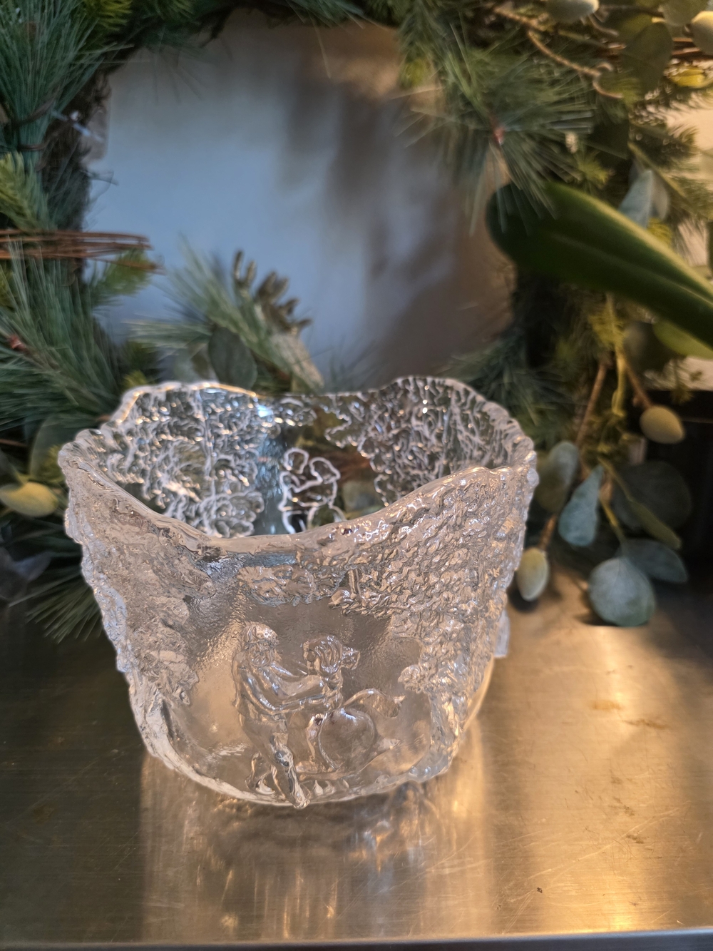 Clear Textured Glass Serving Bowl - Elegant Home Dining Serveware